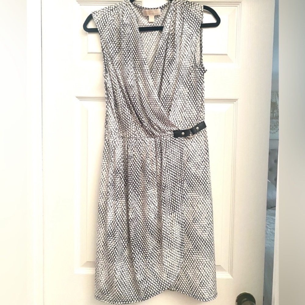 Michael Kors Faux Wrap Side Buckle Dress Medium - Picture 5 of 13